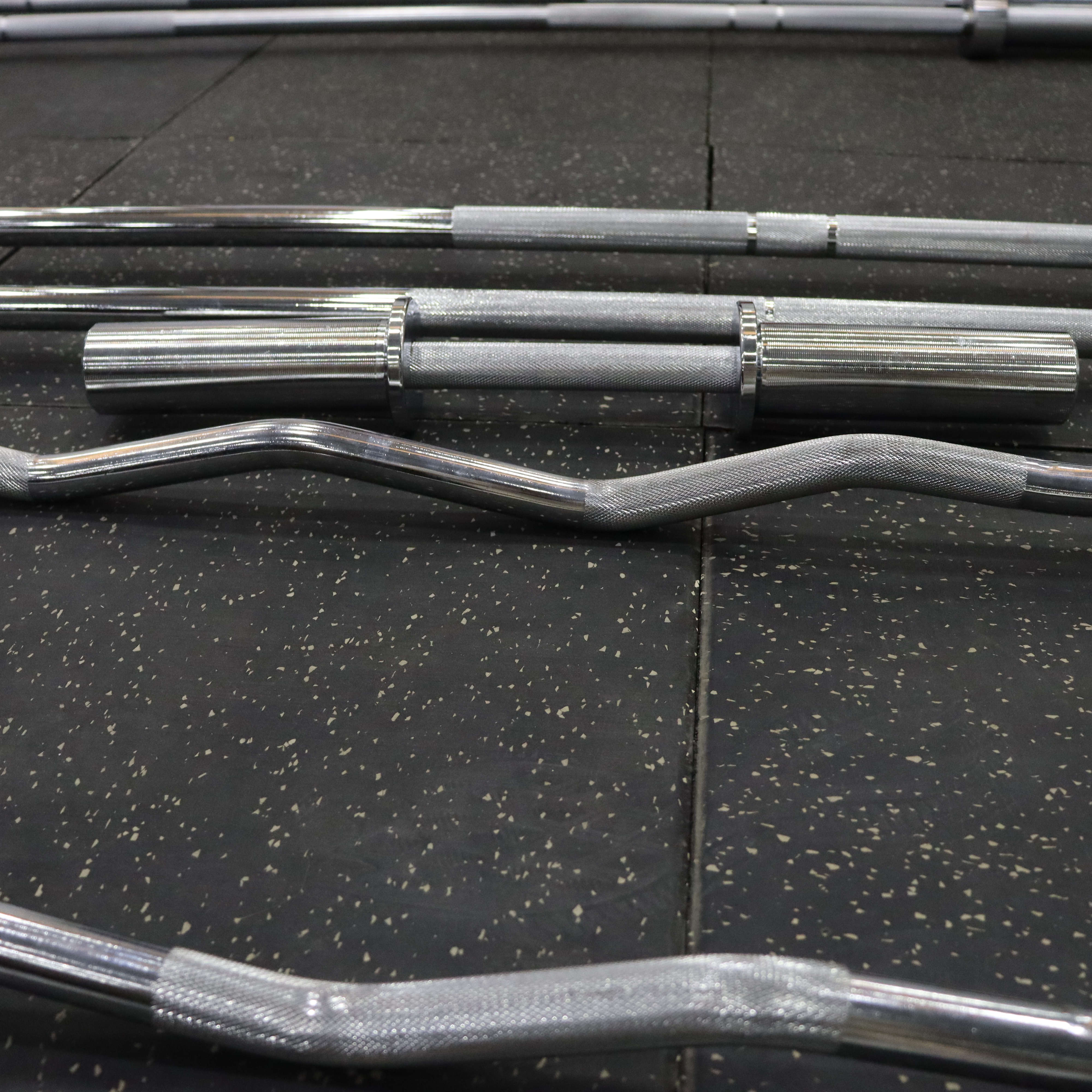 Barbell Curl Bar - Barra EZ para Treino de Bíceps